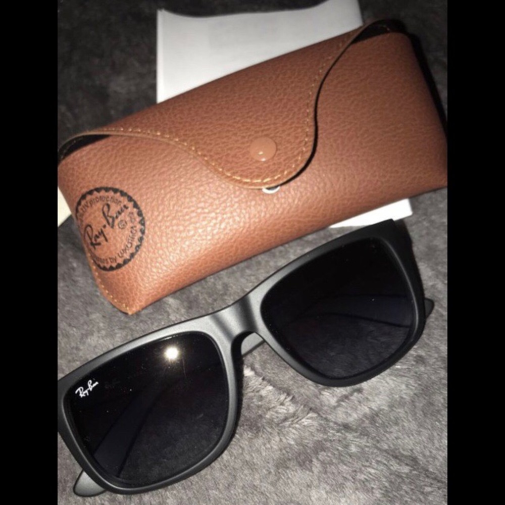 Ray bans - Picture 2 of 4
